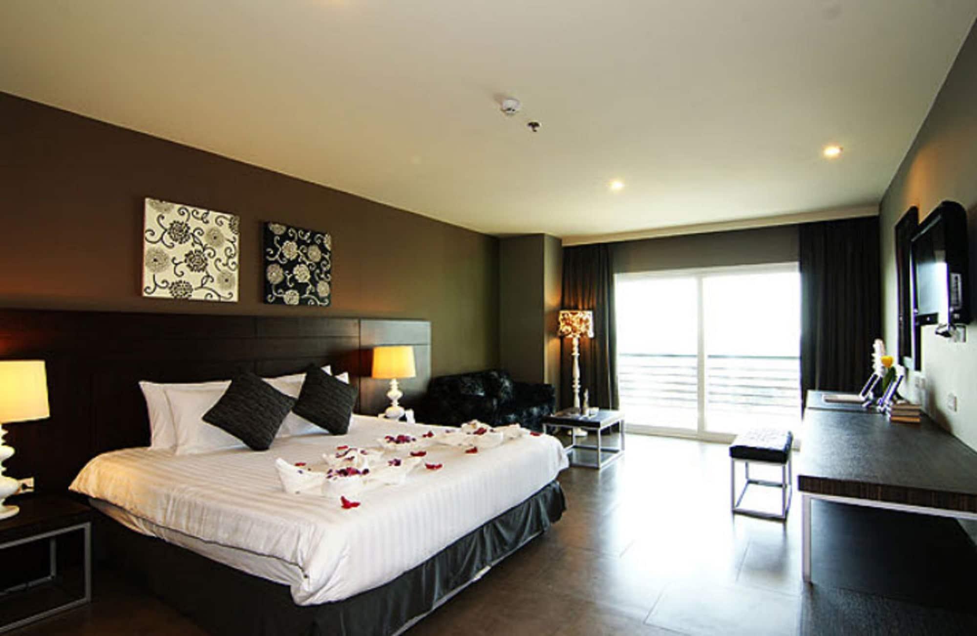 Sea Me Spring Tree Hotel (Adults Only) Pattaya Exterior foto